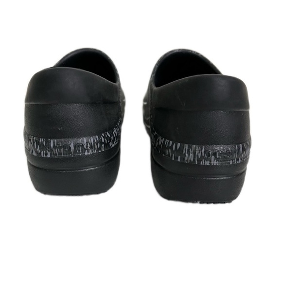 Crocs | At Work Neria Pro II Graphic Slip Resistant Clogs Size 8 - Picture 2 of 6
